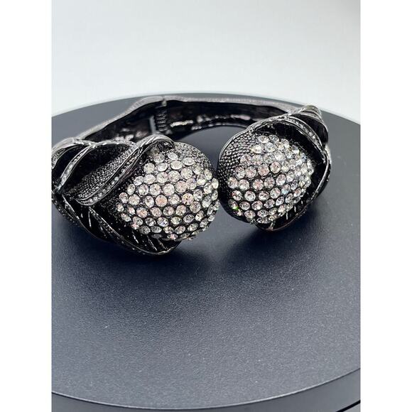 Princess Amanda Borghese Clear Rhinestone Black Clamper Bracelet Bangle - Picture 8 of 11